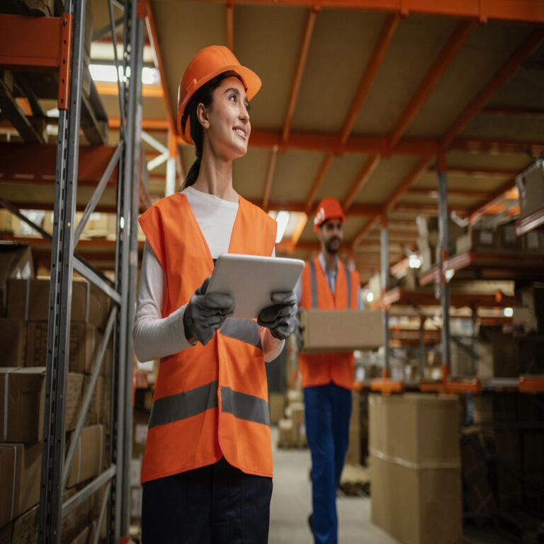 Señales de que tu empresa necesita naves industriales